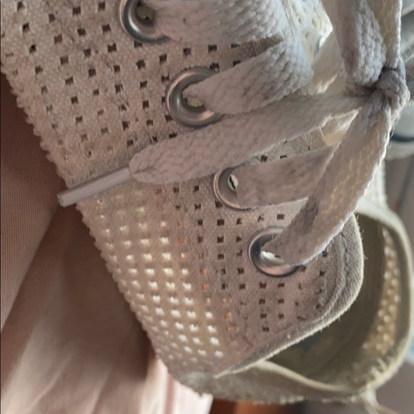 Netted converse - Picture 3 of 4